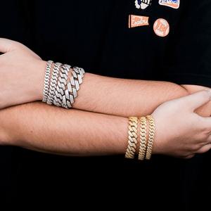 สร้อยข้อมือเทนนิสประดับเพชรคลาสสิกสำหรับเป็นของขวัญหรืองานอีเว้นท์ - Product Image 3