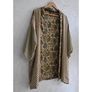 Chaqueta Kimono Corta hasta la Rodilla de Talla Grande, con Parches de Seda, Estampado Indio Hecho a Mano, Bata Bohemia para Dormir y Descansar - Product Image 2