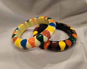 Gemelos hechos a mano personalizados altamente pulidos, brazalete de resina de moda de Estilo Vintage para mujeres de la India - Product Image 2