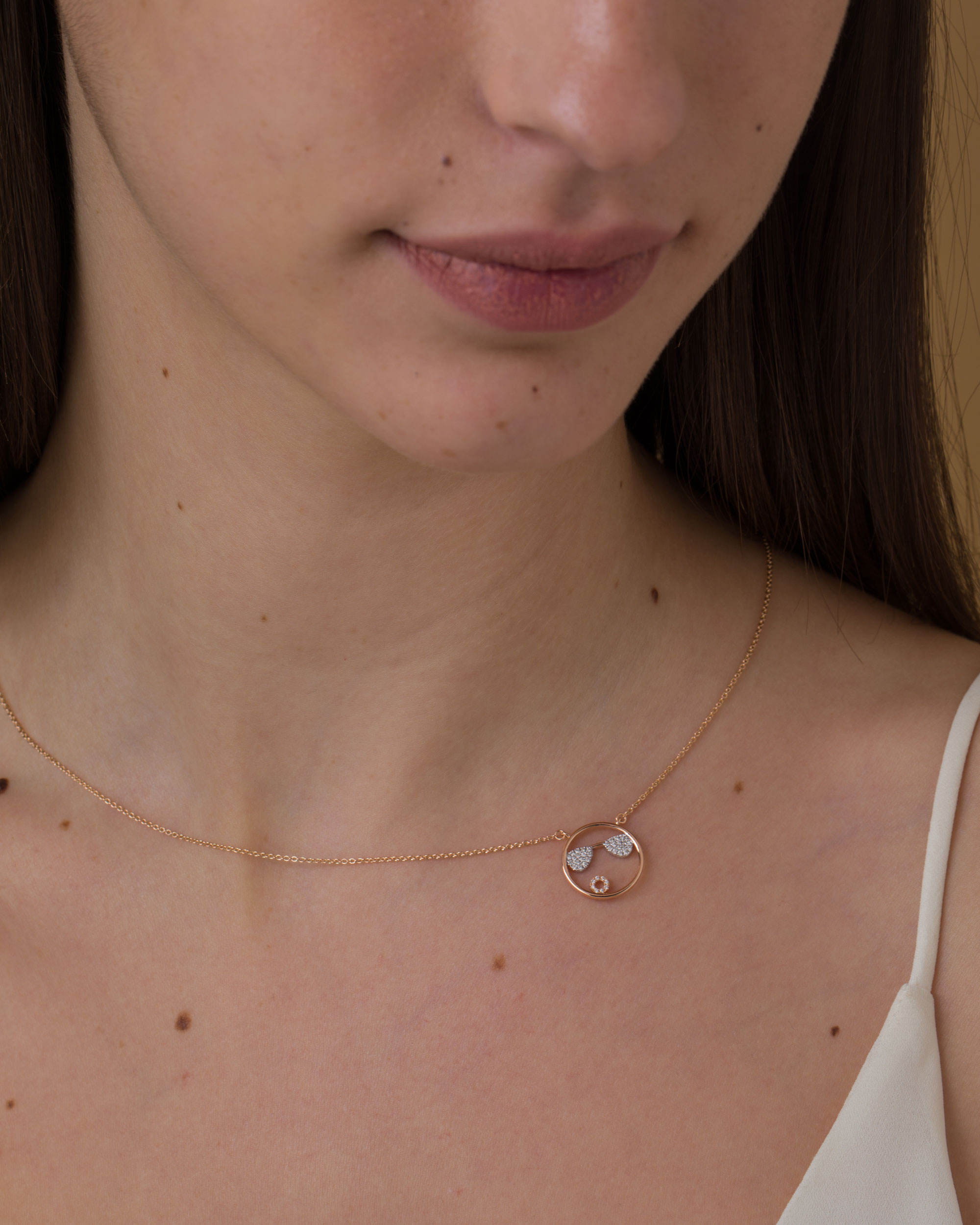 สีเหลืองทอง