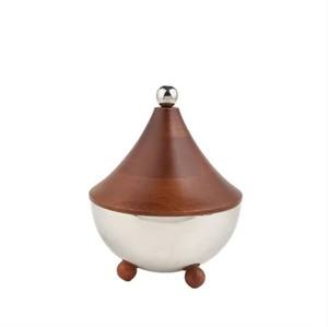 Casserole en bois noyer fini Hotpot avec couvercle design martelé fantaisie fait à la main en gros nouveau chauffe-plats de service en métal - Product Image 6