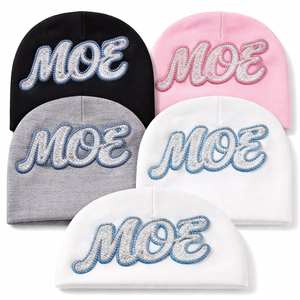 Chapeau beanie streetwear Y2K avec logo personnalisé, tricot jacquard noir avec design graphique blanc, chapeau en acrylique tricoté chaud pour l'hiver - Product Image 5