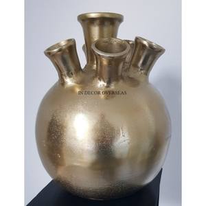 Florero de diseño de aspecto atractivo chapado en oro de alta calidad hecho de metal resistente florero de decoración Interior del hogar florero de La India - Product Image 1