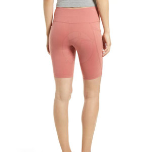 Short de course à logo personnalisé pour femmes Nouvelle arrivée Short d'entraînement respirant à la mode au meilleur prix - Product Image 3