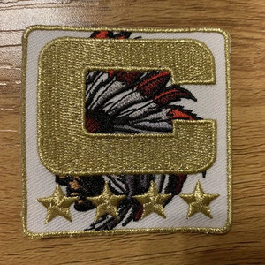 กัปตัน C แพทช์สี่ดาวทองปักป้ายทีมที่กำหนดเองสำหรับกีฬาเสื้อรีดหรือเย็บบนแอพลิเคชัน - Product Image 3