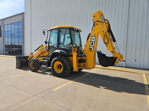 Chargeuse sur pneus JCB 3CX-14 de 8,4 tonnes - Product Image 6