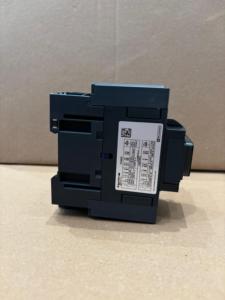 Schneider TeSys Deca 3P(3NO) คอนแทค AC-3/AC-3e LC1D38M7 LC1D40Q7 LC1D40M7สำหรับ AC 50/60Hz mV & HV 220V 380V - Product Image 6
