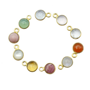 Pendentif rond aigue-marine lisse-Lunette faite à la main Charme minuscule, Bélière unique plaqué or, Bijoux de collier minuscule, Cadeau pour elle - Product Image 4