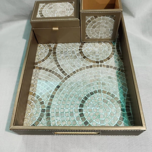 Plateaux latéraux de lit en cuir à un niveau avec de petits organisateurs pour la vaisselle et les boissons - Product Image 1