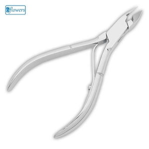 Pinces à cuticules professionnelles à motif floral en acier inoxydable et matériau en PVC pour les soins de beauté des ongles bricolage - Product Image 1