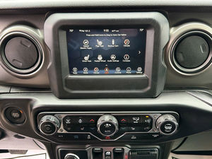 Jeep Wrangler 4xe Base 4WD Híbrido Enchufable 2.0T Turbo PHEV Eléctrico + Gasolina 8AT Todoterreno Usado 2023 en Venta - Product Image 6