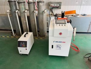 Machine de soudage au laser à fibre 3 en 1, soudeuse laser, machine de nettoyage et de découpe pour plaque en métal carbone, aluminium - Product Image 2