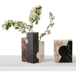 Vase à fleurs en marbre pour la décoration du salon, accessoires de décoration intérieure, améliorant le design intérieur avec une finition en pierre naturelle - Product Image 3