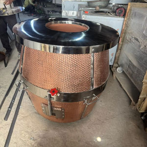 Four Tandoor à gaz martelé en cuivre-Four d'argile extérieur pour Naan & Kebabs authentiques-Barbecue durable avec brûleur au propane - Product Image 1
