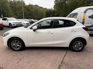 MAZDA 2 1.5 SKYACTIV-G MHEV SE-L HATCHBACK 2021 D'OCCASION CÔTÉ GAUCHE/DROIT - Product Image 3