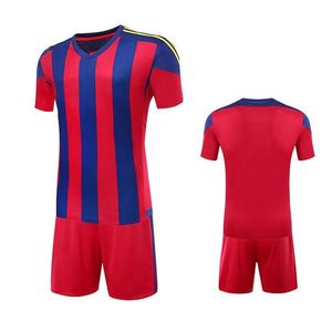 Ensemble de maillots de football pour hommes de qualité supérieure, 100% polyester, séchage rapide et respirant - Product Image 2