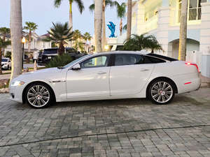 Increíble Jaguar XJ-Series XJL Supercharged RWD 2019 Usado en Perfectas Condiciones, con Poco Kilometraje, en Existencia, Ofrecido a una Fantástica Oferta - Product Image 3