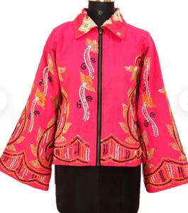 เสื้อแจ็กเก็ตสไตล์ Boho Banjara สำหรับผู้หญิงประดับด้วยลูกปัดและกระดุมแบบวินเทจเป็นมิตรต่อสิ่งแวดล้อม - Product Image 3