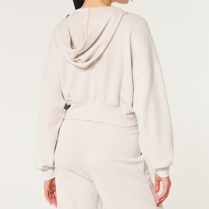 Sweat à capuche épais en coton de meilleure qualité pour femmes, nouveau design, haut court à capuche ample avec logo avant pour l'hiver - Product Image 3