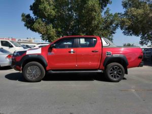 Giocattolo usato OTA Hilux Adventure 2021 usato vendita calda motore PETOL motore auto sterzo mano sinistra colore rosso vendita calda