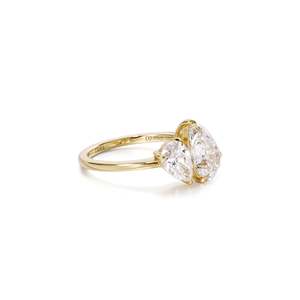 Anillo de Diamante con Corte Pera de 2.60 Ct, Color D-F, Claridad VVS1-VS2, Diamante Cultivado en Laboratorio, en Oro Amarillo de 14K y 18K, para Ocasiones Especiales y Fiestas - Product Image 2