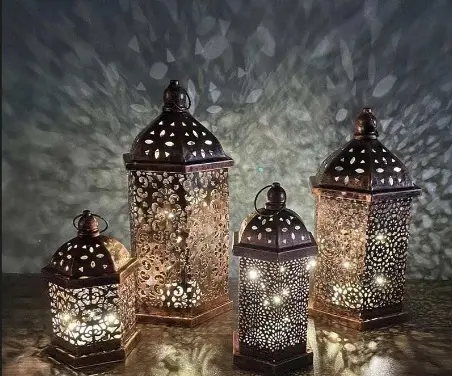 Bộ truyền thống của bốn kim loại đèn lồng nhà văn phòng vườn trang trí cổ điển độc đáo làm bằng tay bán buôn tùy chỉnh đèn lồng