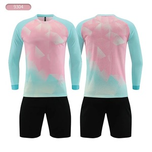 Camiseta de fútbol OEM en stock, uniforme de fútbol de entrenamiento, Impresión de nombre, corte automático, ropa deportiva para equipos, ropa fabricada - Product Image 5