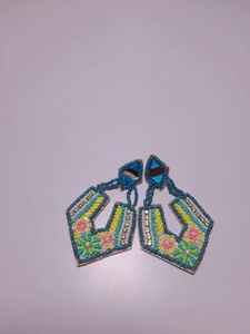 Boucles d'oreilles pendantes de luxe léger, tendance, brodées, avec perles de verre, pour fêtes, Aïd, Diwali, mariages, bijoux élégants et délicats - Product Image 6