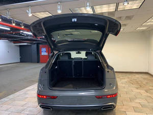 Audi Q5 Quattro S Line Prestige 45 TFSI 2023 Usado, Volante a la Izquierda - Product Image 6