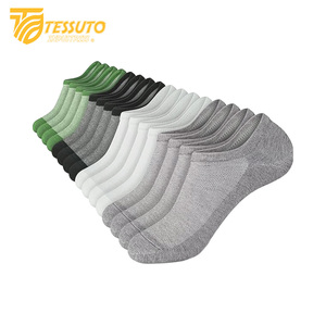 Fabricant de chaussettes unisexes en coton jacquard de haute qualité pour hommes, respirantes, à la mode, avec logo personnalisé, noir et blanc - Product Image 3