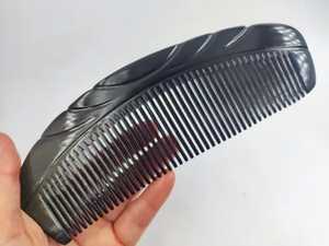 Peigne en corne de buffle pour cheveux Peigne Extension de cheveux Couleur pleine corne naturelle pour cheveux avec la meilleure qualité au Vietnam - Product Image 3