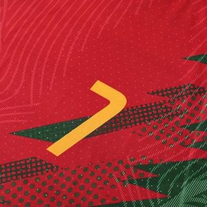 Maillots et shorts de football en polyester 100% à séchage rapide, impression de logo sur le devant, évacuation de l'humidité, commandes personnalisées, usine basée au Pakistan - Product Image 6