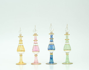 Juego de 4 Frascos de Perfume de Vidrio Soplado a Mano, Diseño Floral Colorido, Adornos Dorados, Recipientes Decorativos para Fragancias - Product Image 1