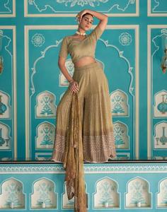 Ensemble Plazzo & Dupatta de créateur élégant en fausse georgette Broderie lourde et travail à la main en miroir Parfait pour les célébrations culturelles - Product Image 3