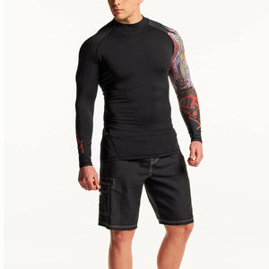 Haute qualité hommes Rash Guard Gym Fitness porter Polyester fait Rash Guard Protection solaire Rash Guards - Product Image 4