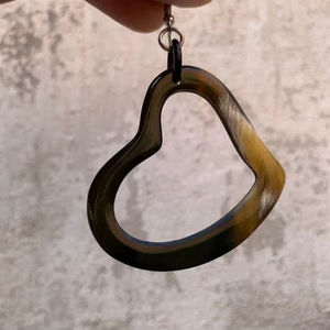 Pendientes de Cuerno de Búfalo para Niñas, Pendientes de Mujer, Joyería de Cuerno, Cuerno Natural para Mujer, Alta Calidad - Product Image 1