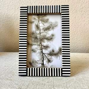 LHome Decor Resin <b>Photo</b> <b>Frame</b> Rectangular Shape Elegant Ivory Color Stylish Handmade Wall <b>Mount</b> Vertical Orientation - Product Image 5