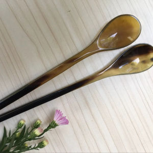 Cuchara de Cuerno de Búfalo Natural, Hecha a Mano y Pulida, Perfecta para Servir Especias, Condimentos o como Decoración de Mesa, Alta Calidad - Product Image 1