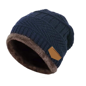 Bonnets d'hiver avec logo personnalisé pour hommes Bonnet en acrylique à usage quotidien avec doublure tricotée Vente en gros Bonnet vierge Design hivernal - Product Image 5