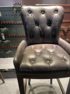 Phong Cách Cổ Da Chesterfield Thanh Phân Thiết Kế Mộc Mạc Tavern Phân Với Chân Gỗ Rắn Cho Nhà Bar Ăn Uống Văn Phòng Sử Dụng - Product Image 2