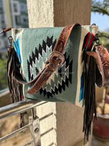 Bolso de Mano con Flecos para Mujer, Bolsa de Sillín Azteca con Diseño Único, Estilo Bohemio, Alta Calidad, Novedad - Product Image 5