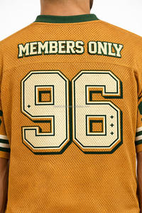 เสื้อฟุตบอลอเมริกันพรีเมียมขายส่ง โลโก้สั่งทำ ผ้าโพลีเอสเตอร์แท้ สีน้ำเงินกรมท่า สีส้ม ตาข่ายระบายอากาศดี แขนสั้น คุณภาพสูง - Product Image 4