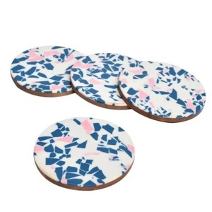Juego de posavasos estilo terrazo redondo Base blanca con patrón azul marino y rosa para mesa de comedor Café Barra de té y decoración del hogar - Product Image 3
