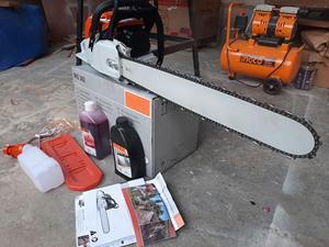 Motosierra Profesional HUSQ 272xp de 3.6KW y 72CC con Barra Guía de 24 Pulgadas para Cortar Madera - Product Image 3