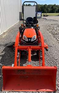 TRACTOR KUBOTA BX2380 DE 23 HP A PRECIO ECONÓMICO DISPONIBLE PARA LA VENTA CON SEGADOR Y CARGADOR INCLUIDOS - Product Image 5