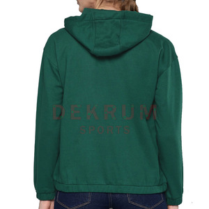 Meilleur sweat à capuche surdimensionné personnalisé DEKRUM SPORTS pour femme, style décontracté hivernal, avec logo frontal et col à capuche uni teint - Product Image 3
