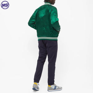 Último diseño Venta caliente Logotipo personalizado Impresión Nuevo diseño 2025 Chaqueta de satén lavable para hombres - Product Image 3