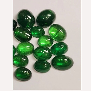 16ชิ้นของ tsavorite ธรรมชาติ6x4มม. 8x6มม. 9x7มม. 10x8มม. ทรงไข่ Cabochon 46 CTS มากด้วยราคาที่มีคุณภาพสูงพลอยหลวมจากเรา $322 - Product Image 2