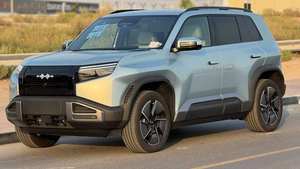 Vehículo Eléctrico Leo Pard 03 Ultra EV 2025 con Tracción en las Cuatro Ruedas, Autonomía de 501-600 km y Potencia de 300 KW para Importación en Japón - Product Image 5