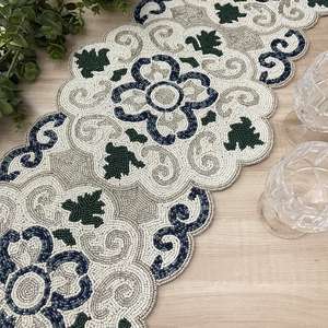 Mantel Individual de Lujo Hecho a Mano con Cuentas, Antideslizante y Duradero - Product Image 3